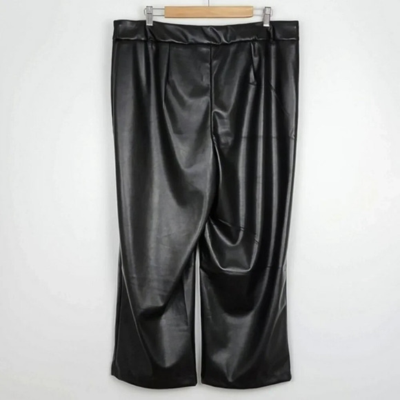 Maison Cinqcent 500 Plus Women's Pull On Pants Black Faux Leather Stretch  Sz 1X - Picture 2 of 11
